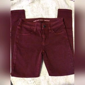 AMERICAN EAGLE STRAIGHT SKINNY STRETCH JEANS